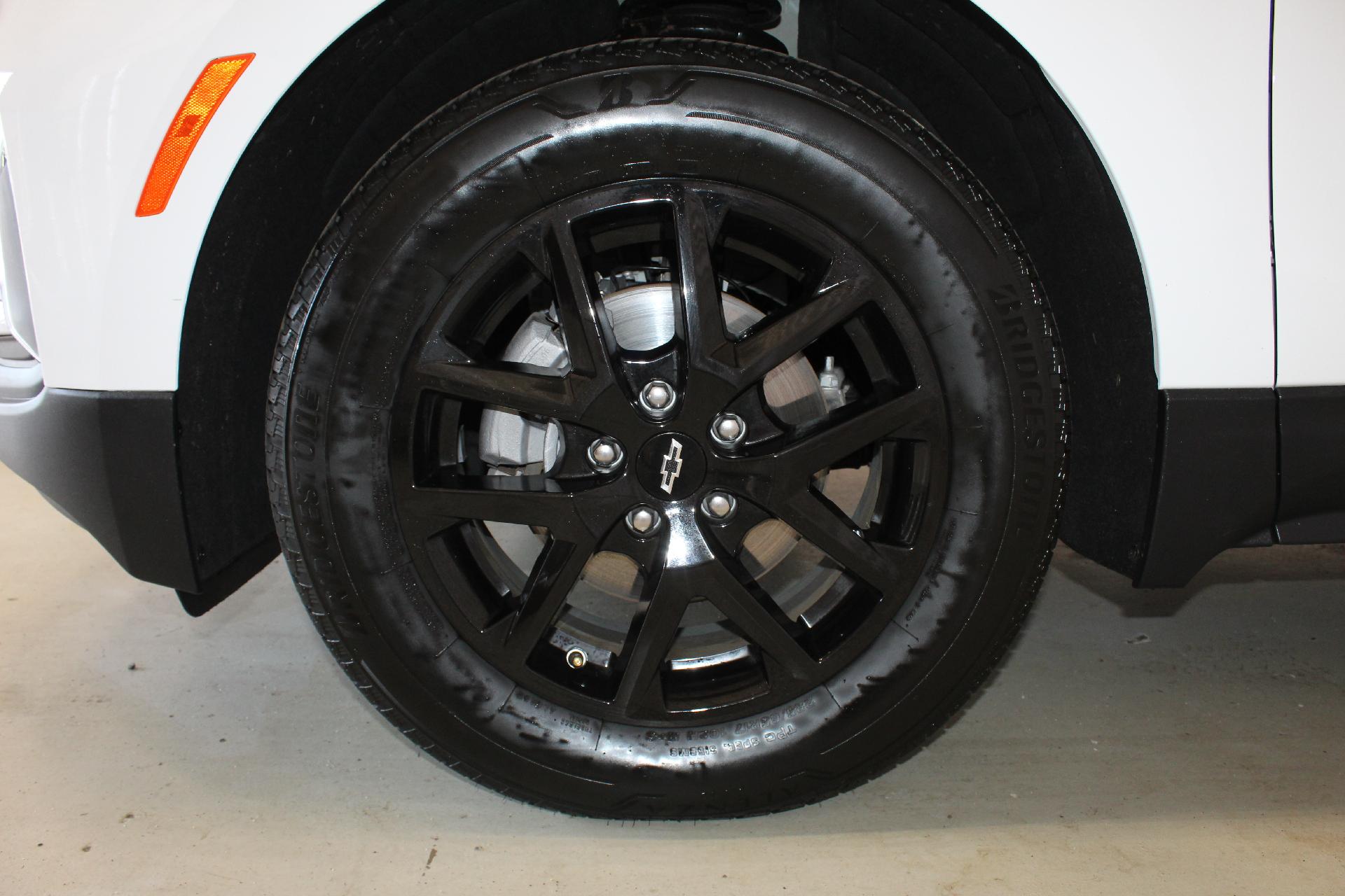 2024 Chevrolet Equinox Vehicle Photo in NORTHAMPTON, MA 01060-1120