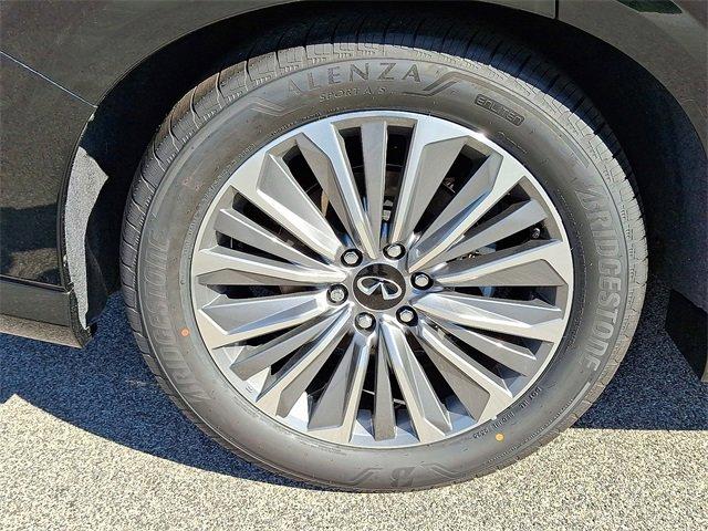 2026 INFINITI QX80 Vehicle Photo in Willow Grove, PA 19090