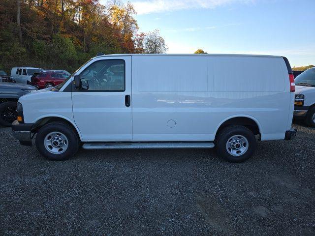 2024 GMC Savana Cargo Van Vehicle Photo in Pleasant Hills, PA 15236
