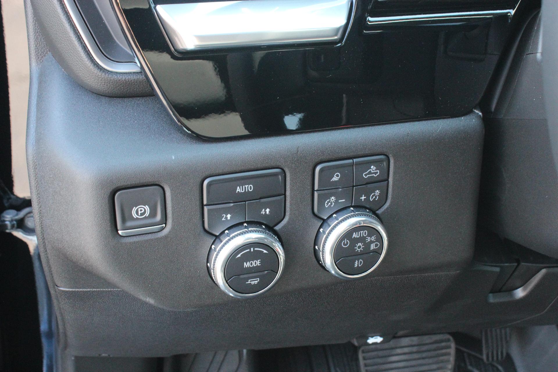2026 GMC Sierra 1500 Vehicle Photo in AURORA, CO 80012-4011