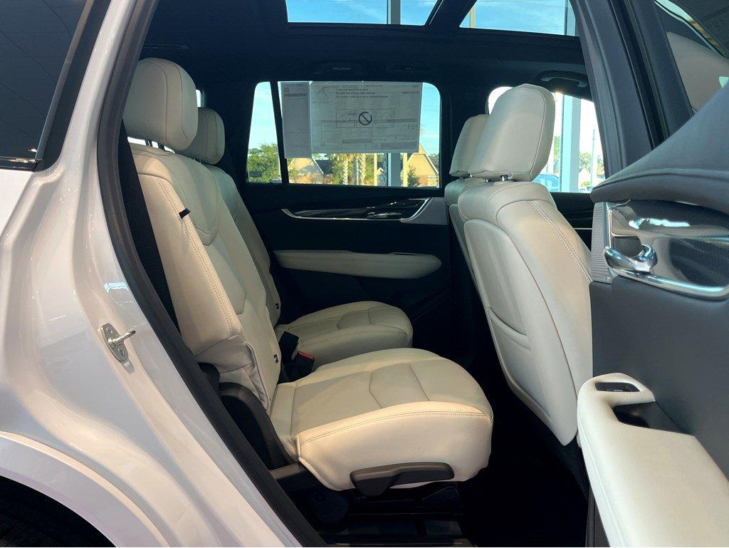 2024 Cadillac XT6 Vehicle Photo in SAVANNAH, GA 31406-4513