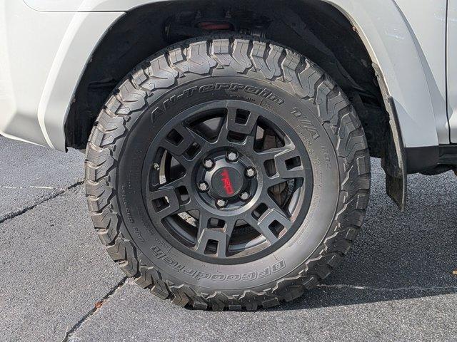 2019 Toyota 4Runner Vehicle Photo in BRUNSWICK, GA 31525-1881