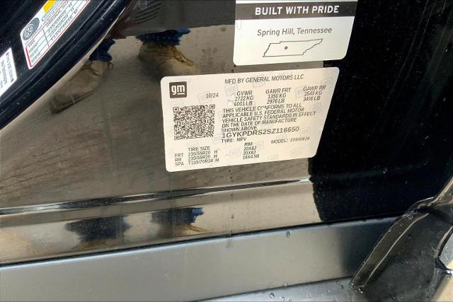 2025 Cadillac XT6 Vehicle Photo in TOPEKA, KS 66609-0000