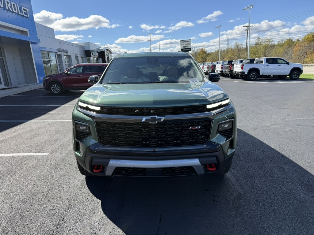 2027 Chevrolet Traverse photo 8 of 10