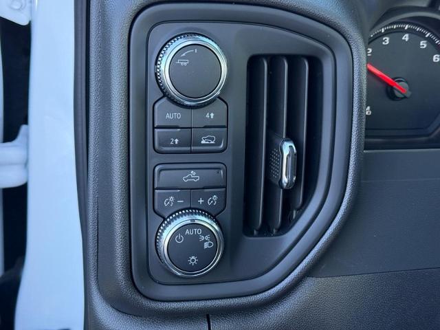 2025 GMC Sierra 1500 Vehicle Photo in COLUMBIA, MO 65203-3903