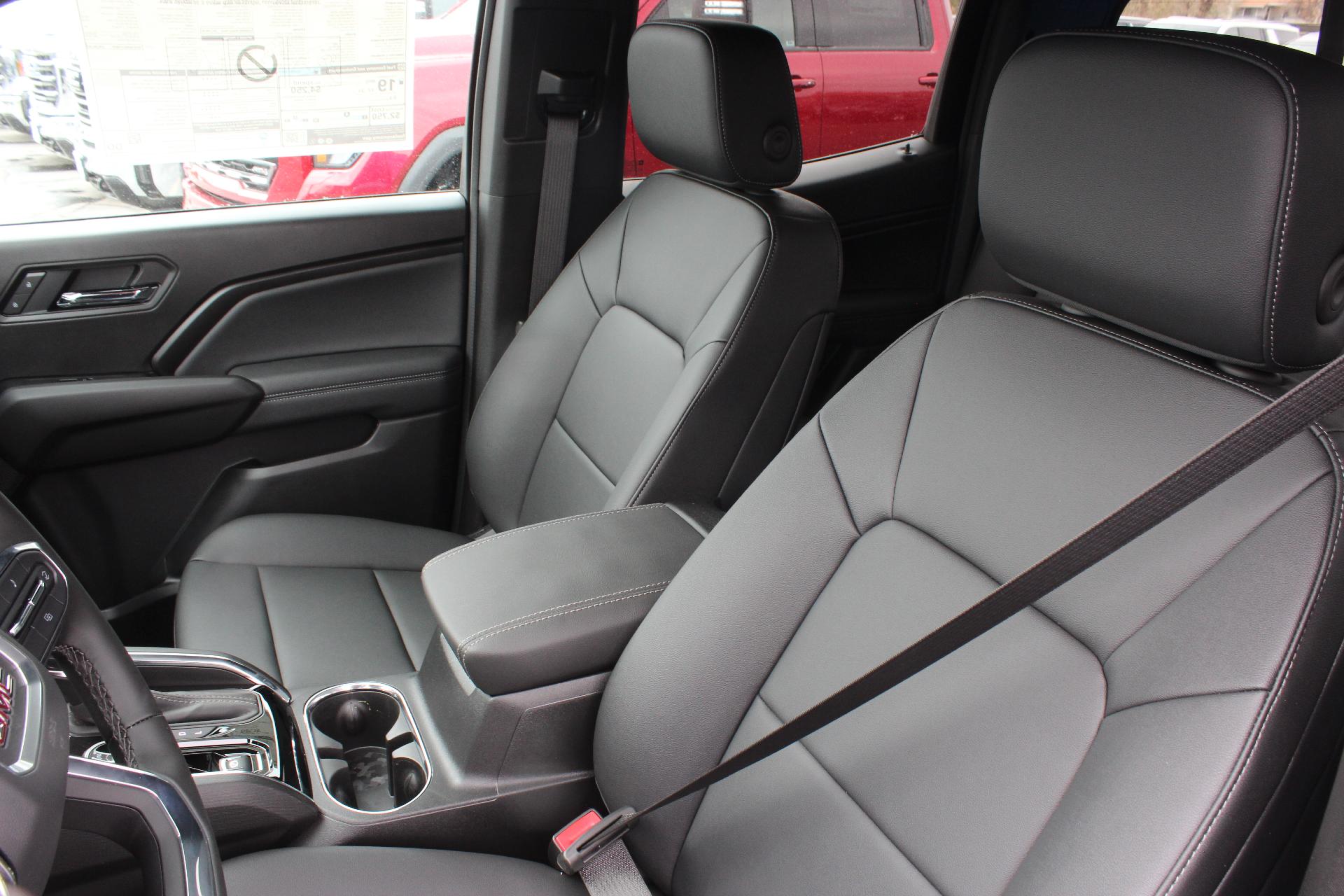 2025 GMC Canyon Vehicle Photo in AURORA, CO 80012-4011