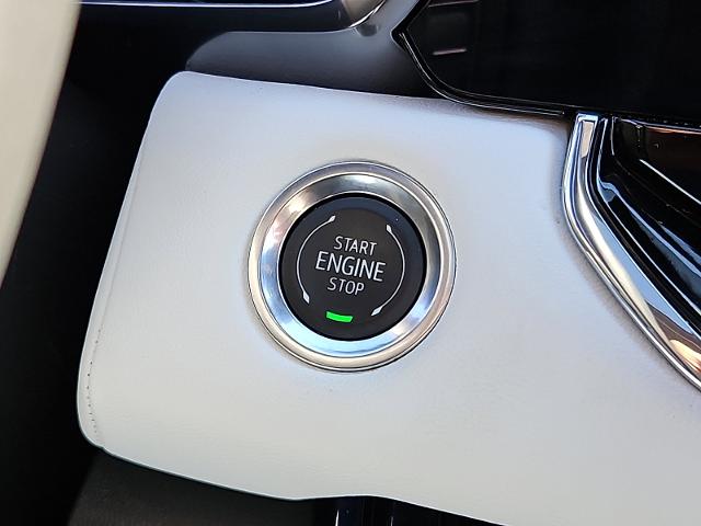 2024 GMC Canyon Vehicle Photo in TREVOSE, PA 19053-4984