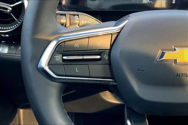 2025 Chevrolet Equinox Vehicle Photo in TOPEKA, KS 66609-0000