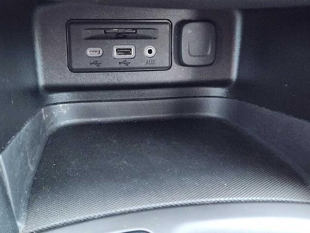 2022 Chevrolet Equinox Vehicle Photo in DENTON, TX 76210-9321