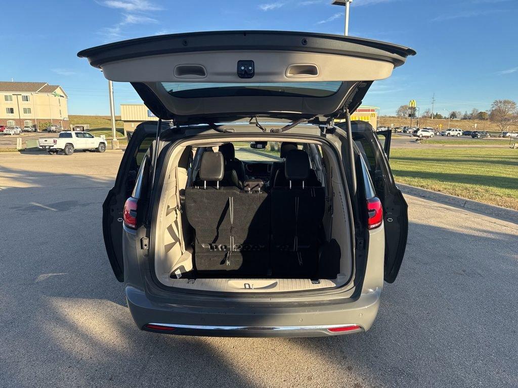 2022 Chrysler Pacifica Vehicle Photo in Cedar Rapids, IA 52402