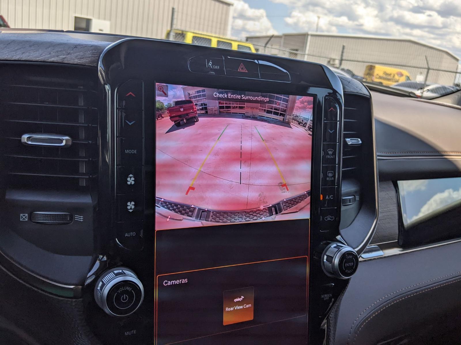 2025 Ram 1500 Vehicle Photo in Seguin, TX 78155