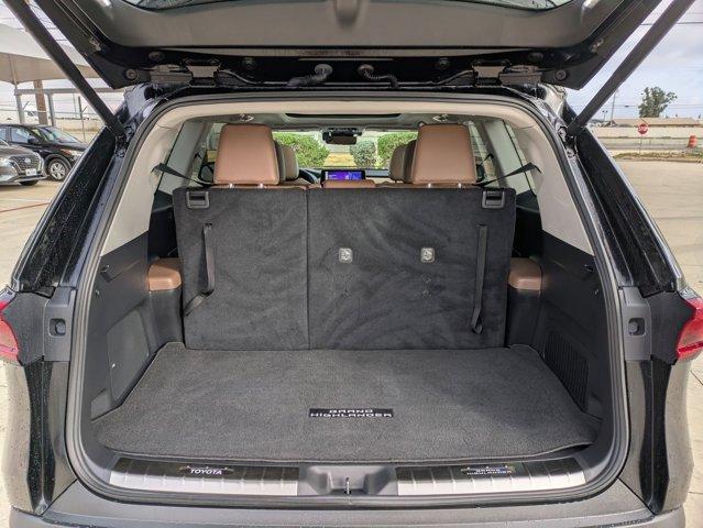 2024 Toyota Grand Highlander Vehicle Photo in SELMA, TX 78154-1459