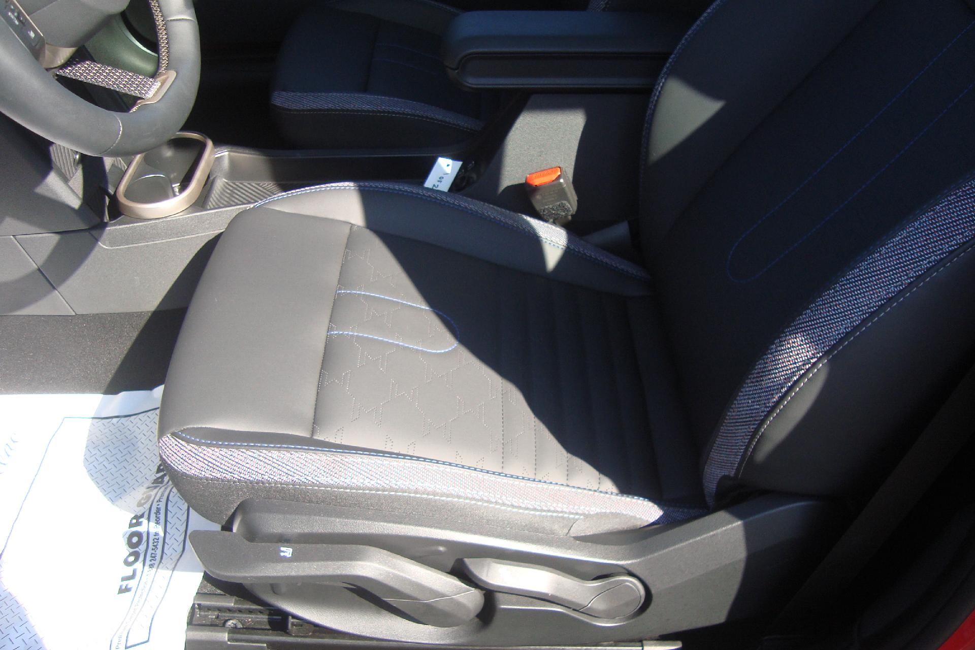 2025 MINI Cooper S Hardtop 2 Door Vehicle Photo in PORTSMOUTH, NH 03801-4196