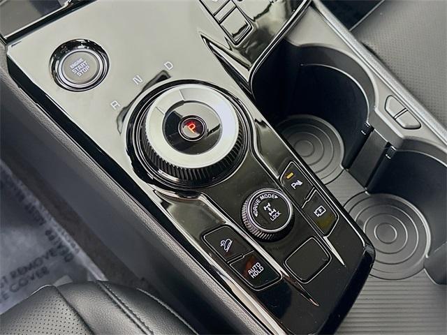 2025 Kia Sportage Hybrid Vehicle Photo in Everett, WA 98204