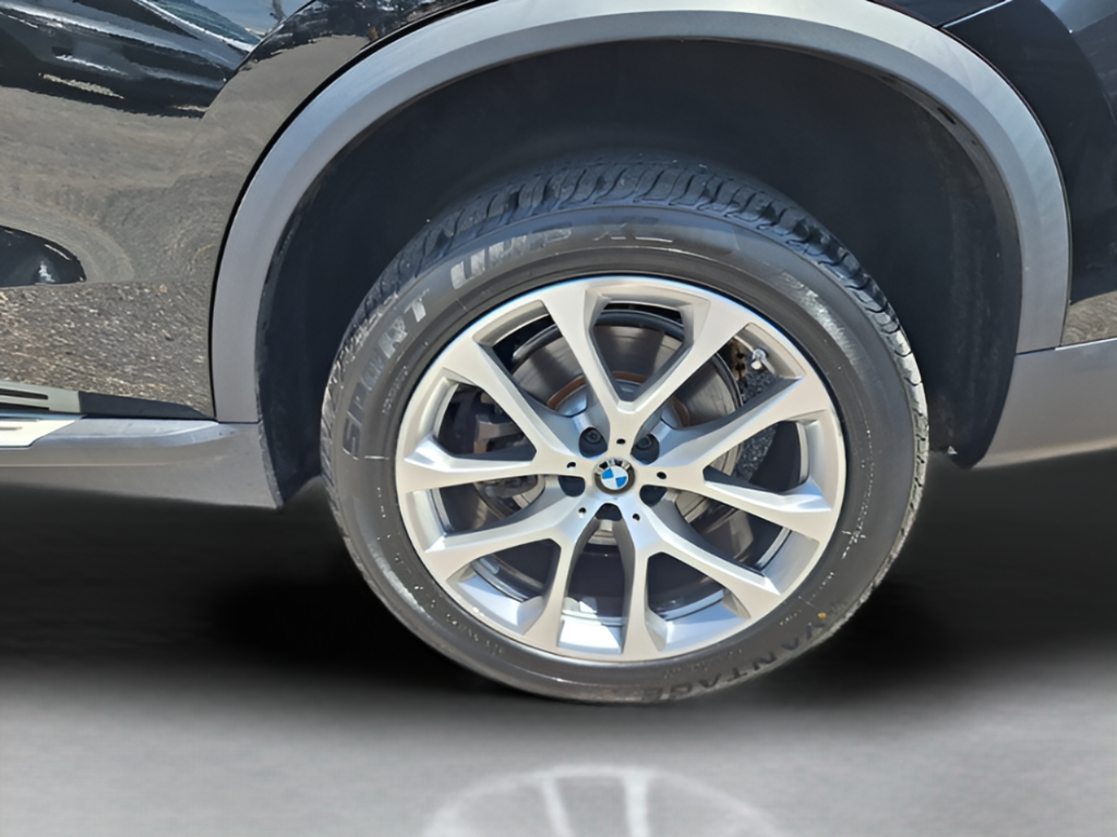 2023 BMW X5 photo 24 of 32