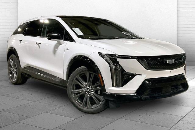 2027 Cadillac OPTIQ Vehicle Photo in KANSAS CITY, MO 64114-4545