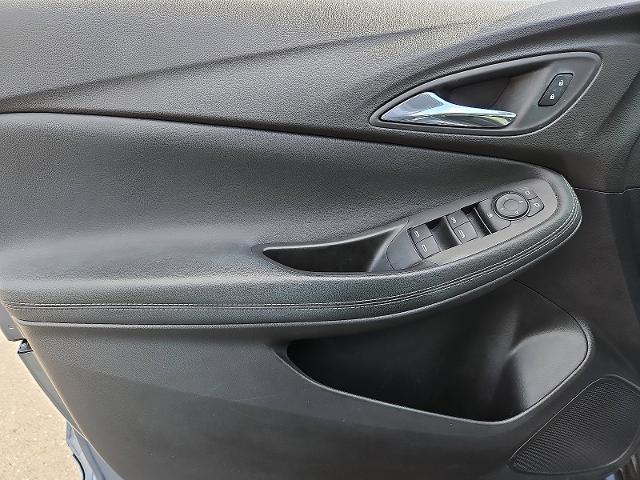 2022 Buick Encore GX Vehicle Photo in TREVOSE, PA 19053-4984