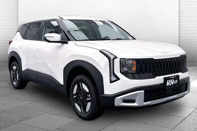 2027 Kia Seltos Vehicle Photo in OMAHA, NE 68127