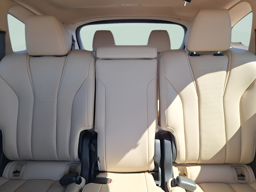 2022 Acura MDX photo 26 of 37