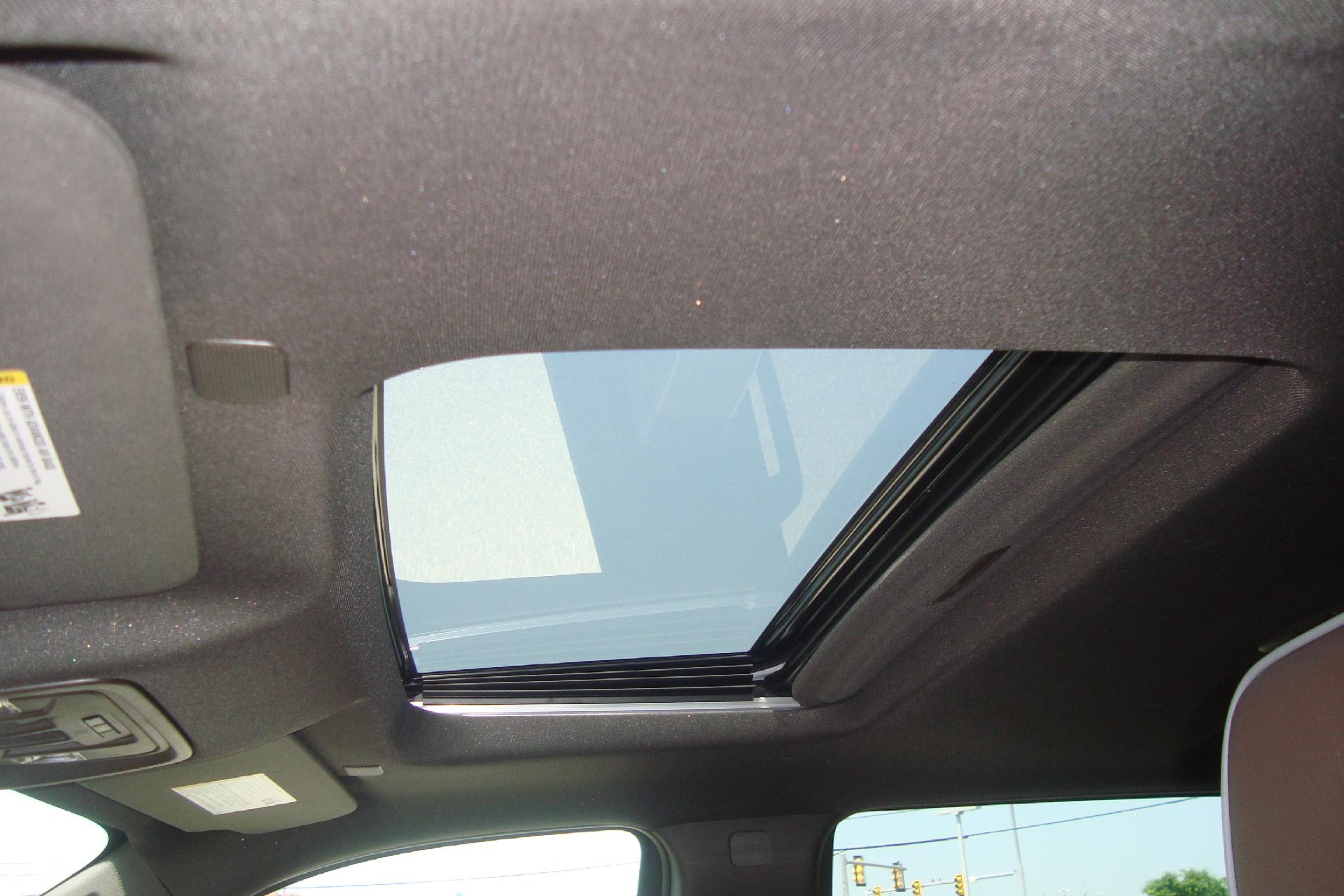 2024 GMC Sierra 1500 Vehicle Photo in PORTSMOUTH, NH 03801-4196