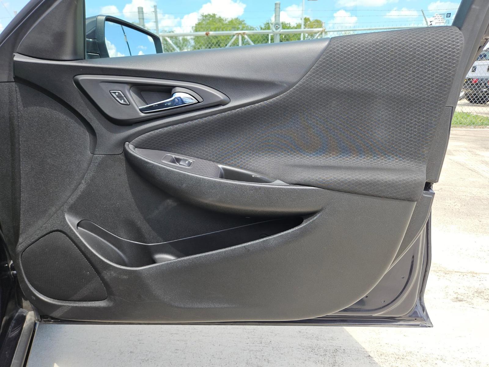 2023 Chevrolet Malibu Vehicle Photo in Seguin, TX 78155
