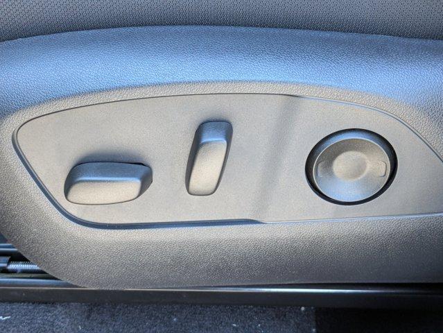 2025 Chevrolet Traverse Vehicle Photo in BRUNSWICK, GA 31525-1881