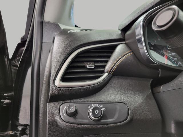 2019 Chevrolet Trax Vehicle Photo in NEENAH, WI 54956-2243