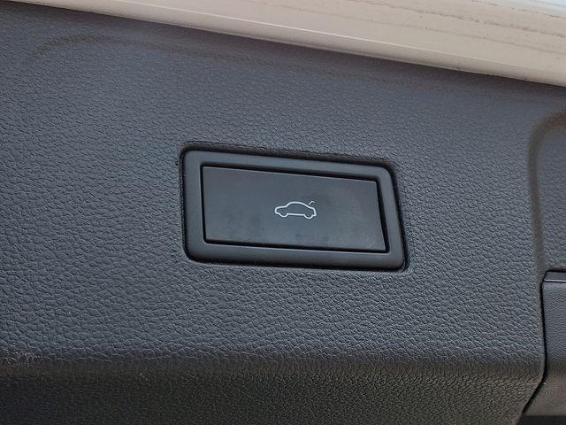 2021 Volkswagen Atlas Vehicle Photo in DANBURY, CT 06810-5034