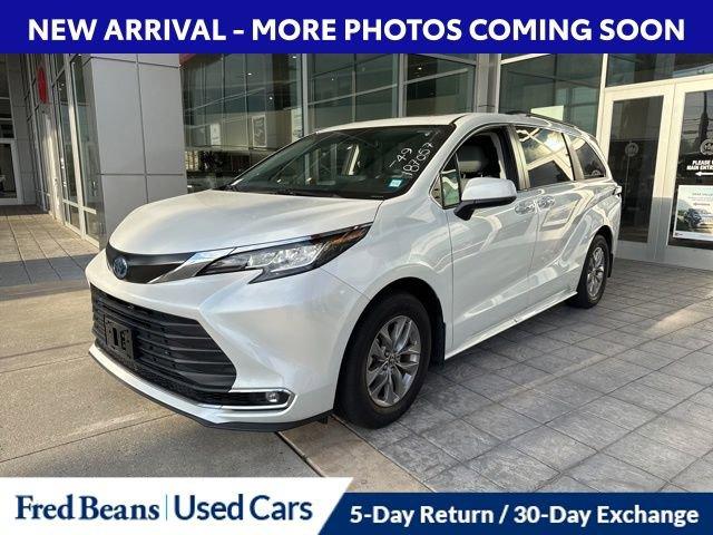 2022 Toyota Sienna Vehicle Photo in Flemington, NJ 08822
