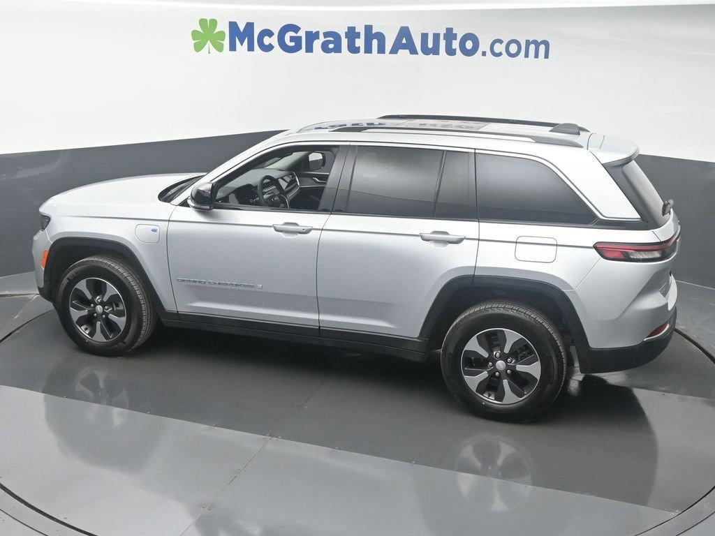 2022 Jeep Grand Cherokee 4xe Vehicle Photo in Cedar Rapids, IA 52402