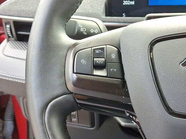 2021 Ford Mustang Mach-E Vehicle Photo in DANBURY, CT 06810-5034