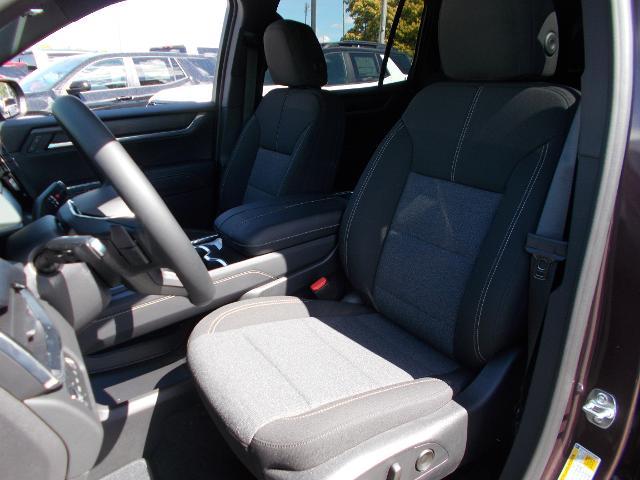 2026 GMC Acadia Vehicle Photo in LOWELL, MA 01852-4336