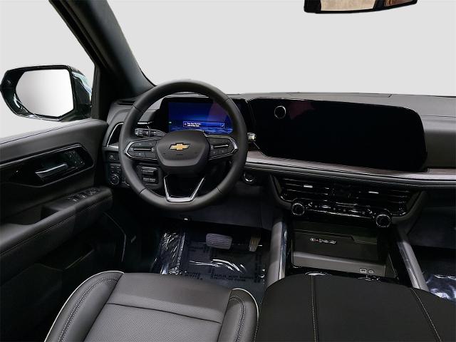 2025 Chevrolet Suburban Vehicle Photo in EVERETT, WA 98203-5662