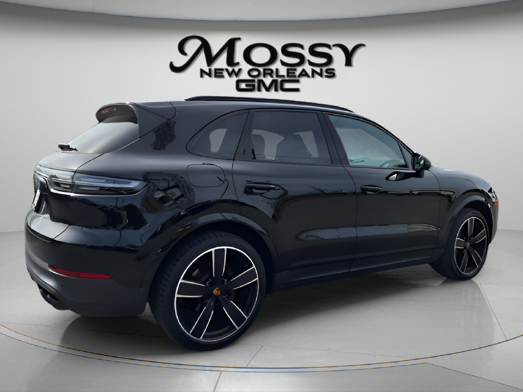 2023 Porsche Cayenne photo 5 of 31