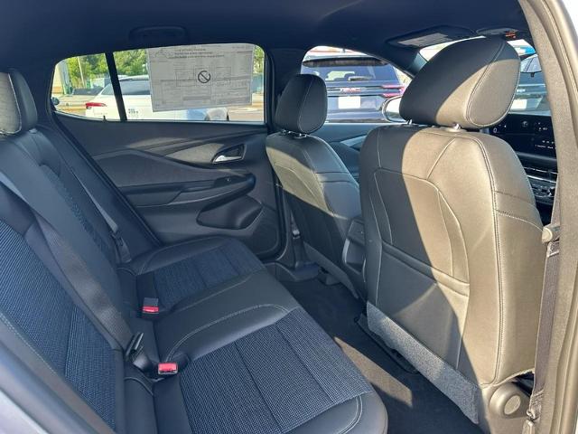 2025 Buick Envista Vehicle Photo in COLUMBIA, MO 65203-3903