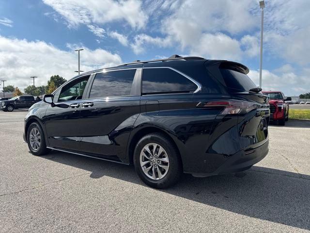 2023 Toyota Sienna Vehicle Photo in Jonesboro, AR 72404