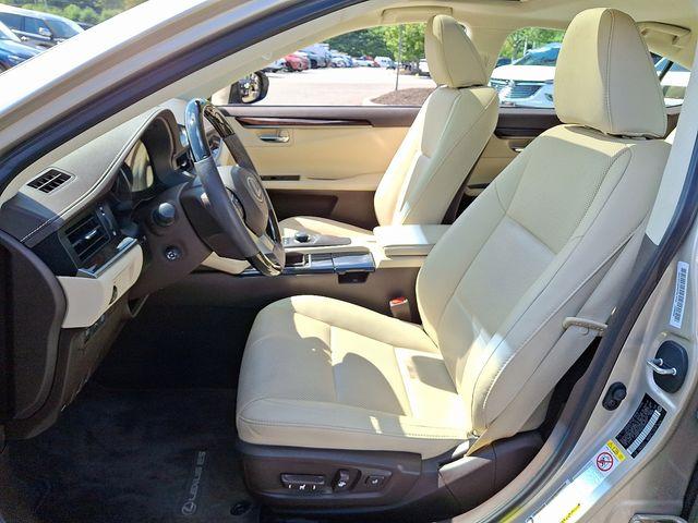 2018 Lexus ES 350 Vehicle Photo in DANBURY, CT 06810-5034