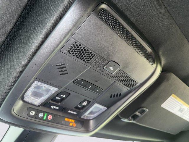 2022 Cadillac XT5 Vehicle Photo in LEOMINSTER, MA 01453-2952