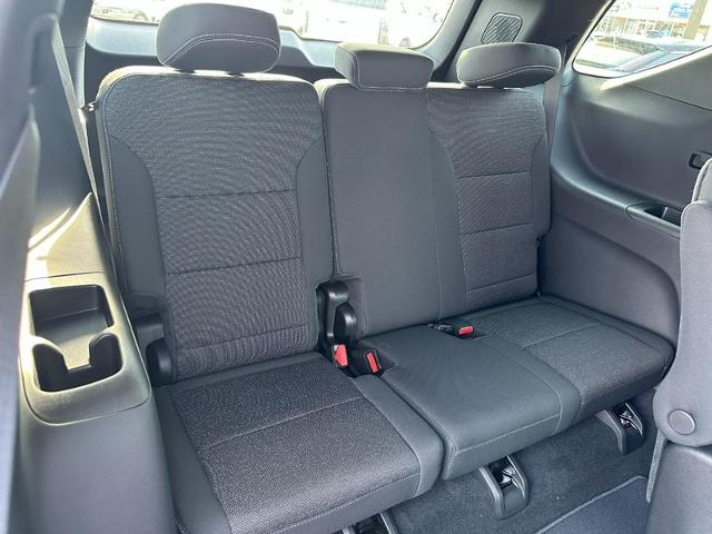 2026 Chevrolet Traverse Vehicle Photo in COLUMBIA, MO 65203-3903