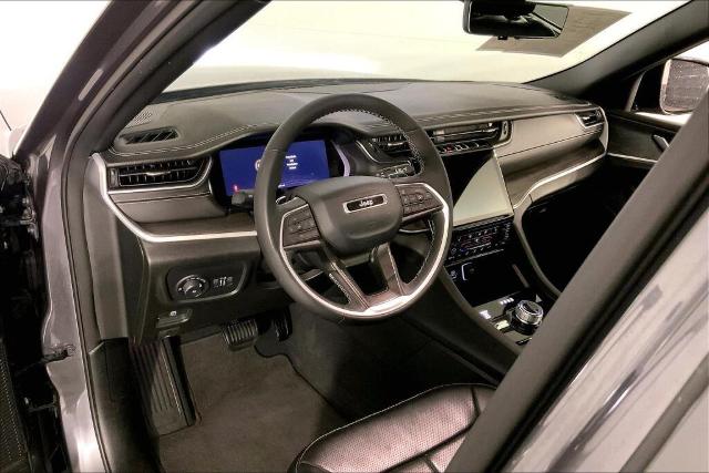 2024 Jeep Grand Cherokee L Vehicle Photo in Kansas City, MO 64114