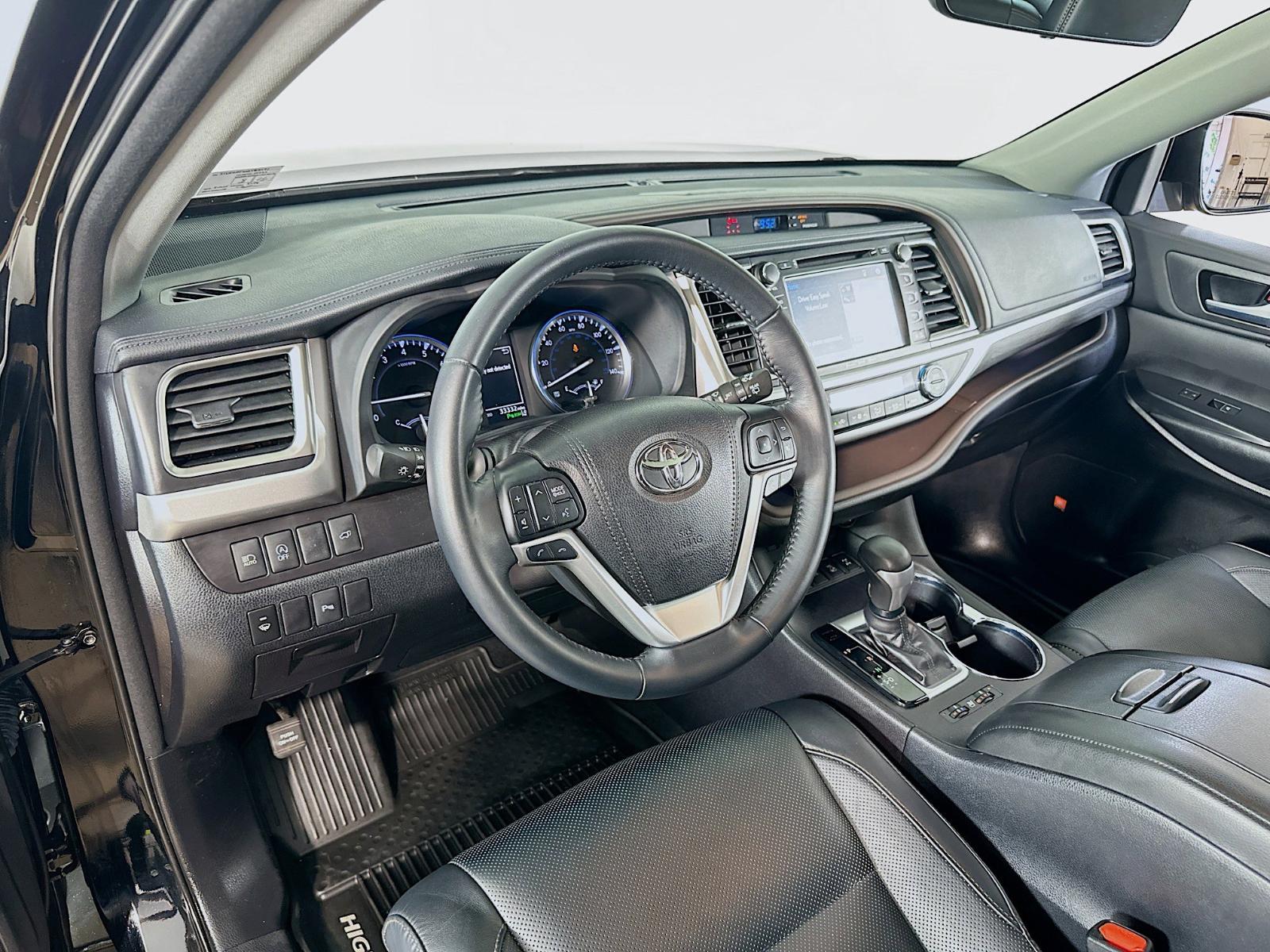 2018 Toyota Highlander Vehicle Photo in Langhorne, PA 19047