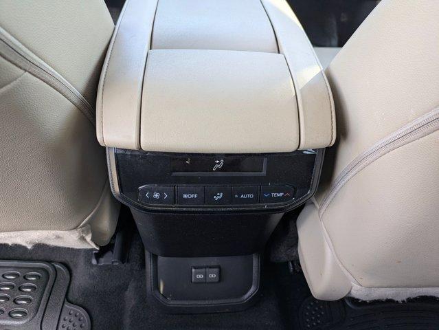 2023 Toyota Highlander Vehicle Photo in San Antonio, TX 78209