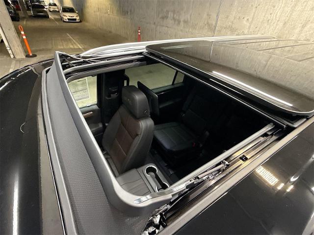 2026 Chevrolet Suburban Vehicle Photo in EVERETT, WA 98203-5662