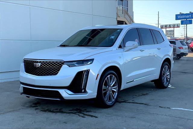 2023 Cadillac XT6 Vehicle Photo in TOPEKA, KS 66609-0000
