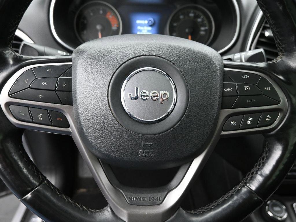 2021 Jeep Cherokee Vehicle Photo in Cedar Rapids, IA 52402