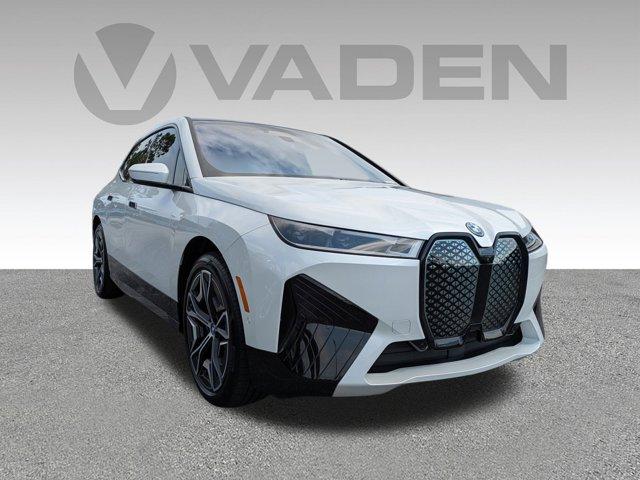 2025 BMW iX Vehicle Photo in BRUNSWICK, GA 31525-1881
