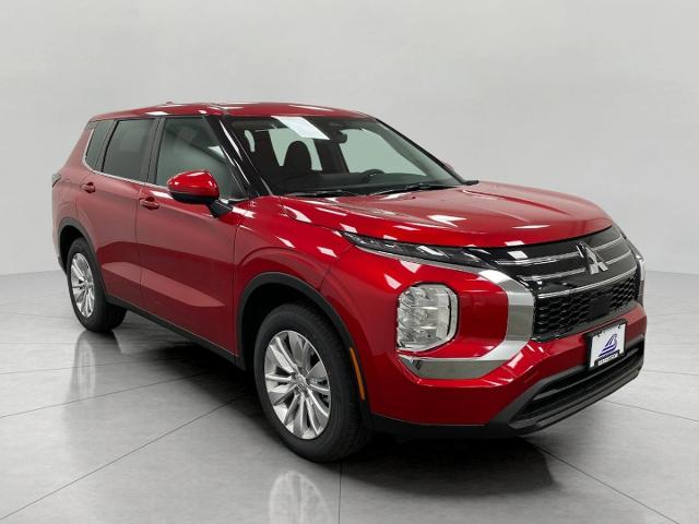 2025 Mitsubishi Outlander Vehicle Photo in Neenah, WI 54956