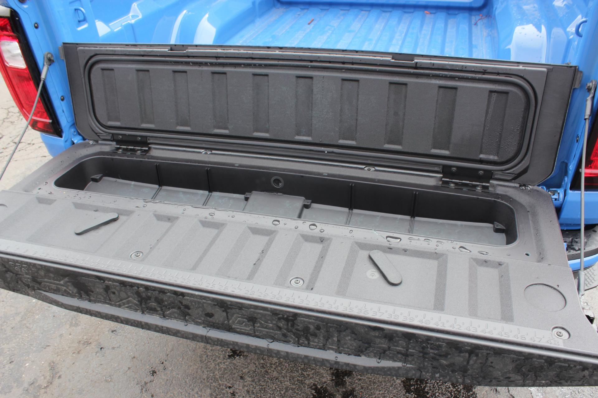 2025 GMC Canyon Vehicle Photo in AURORA, CO 80012-4011