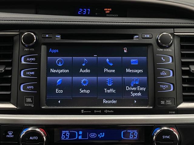 2017 Toyota Highlander Vehicle Photo in Appleton, WI 54913