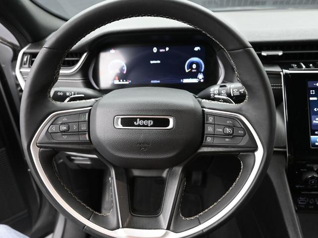 2024 Jeep Grand Cherokee L Vehicle Photo in Cedar Rapids, IA 52402